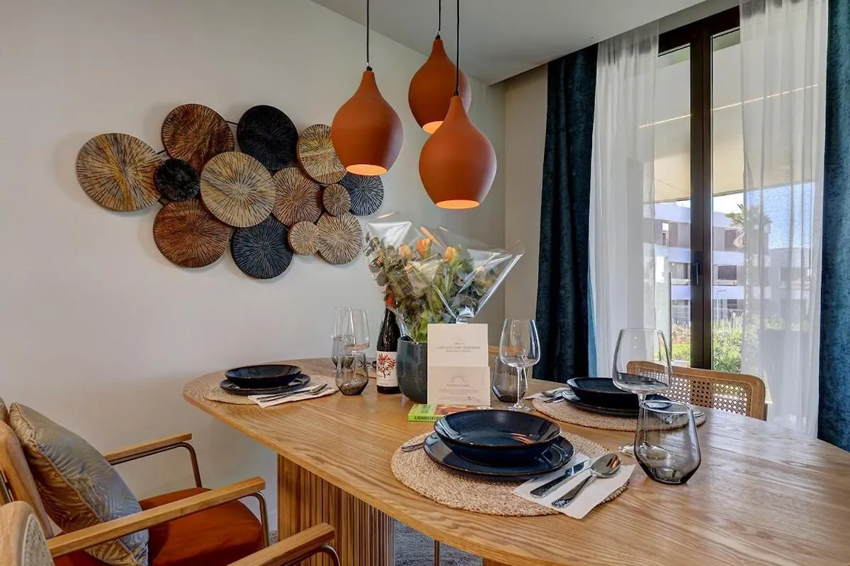 Peaceful Apartment With Views And Garden Estepona İspanya