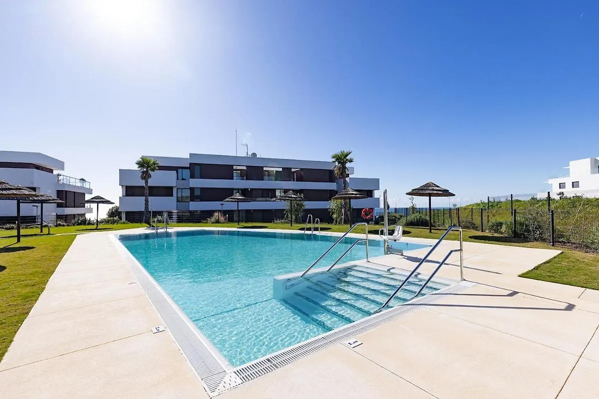 Peaceful Apartment With Views And Garden Estepona İspanya